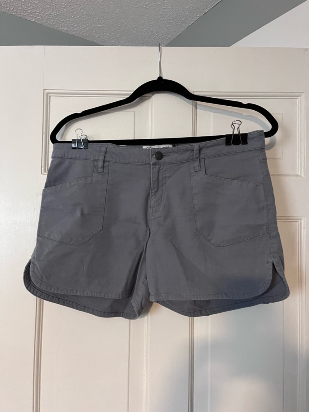 Women’s Flylow Life Short in lavender - M